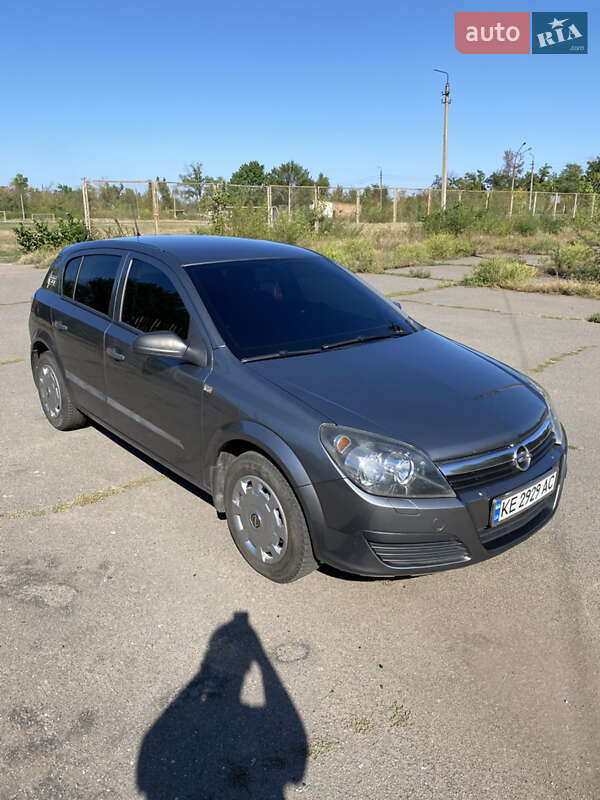 Хетчбек Opel Astra 2006 в Кривому Розі фото 2 Хетчбек Opel Astra 2006 в Кривому Розі