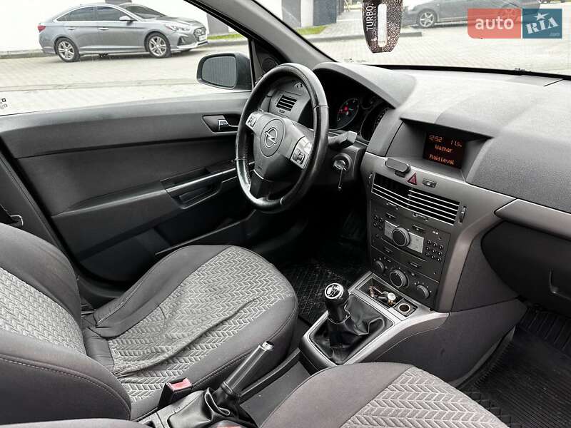 Універсал Opel Astra 2006 в Львові