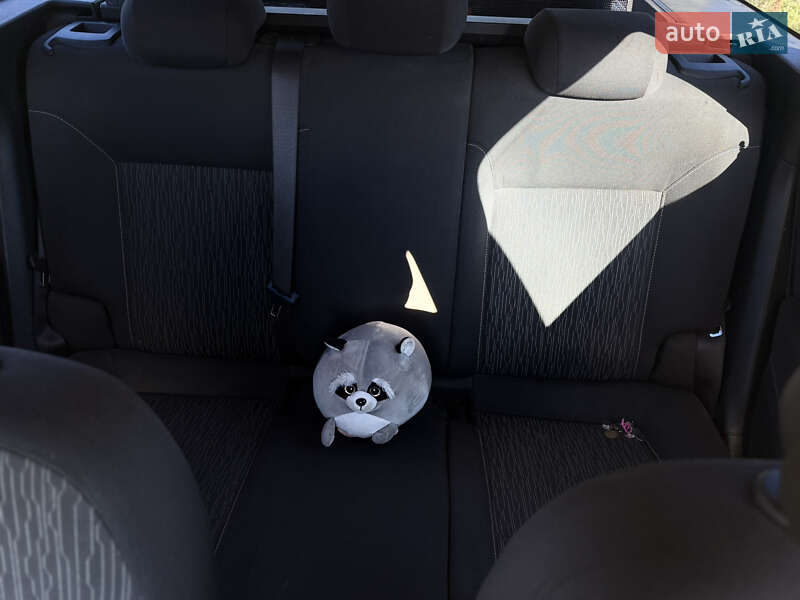 Универсал Opel Astra 2013 в Черновцах