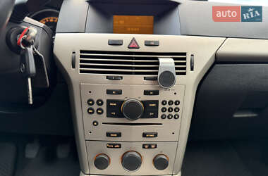 Универсал Opel Astra 2008 в 