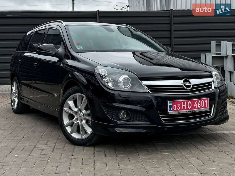 Универсал Opel Astra 2010 в Черкассах