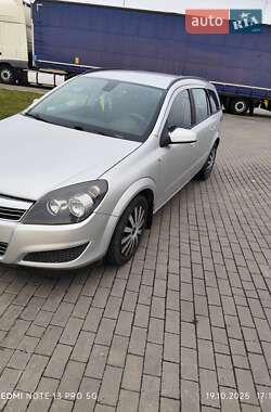 Универсал Opel Astra 2005 в Камне-Каширском