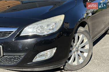 Універсал Opel Astra 2010 в  фото 4 Універсал Opel Astra 2010 в