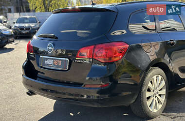 Універсал Opel Astra 2010 в  фото 20 Універсал Opel Astra 2010 в