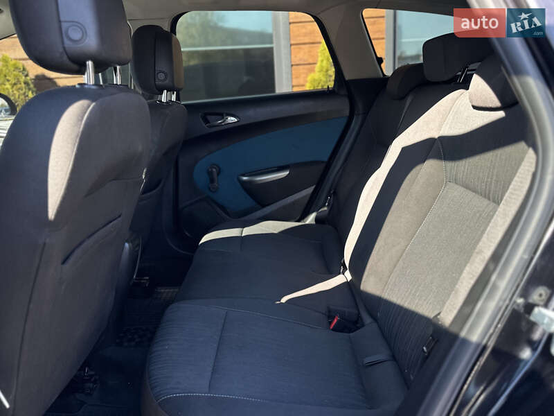 Универсал Opel Astra 2010 в Шептицькому