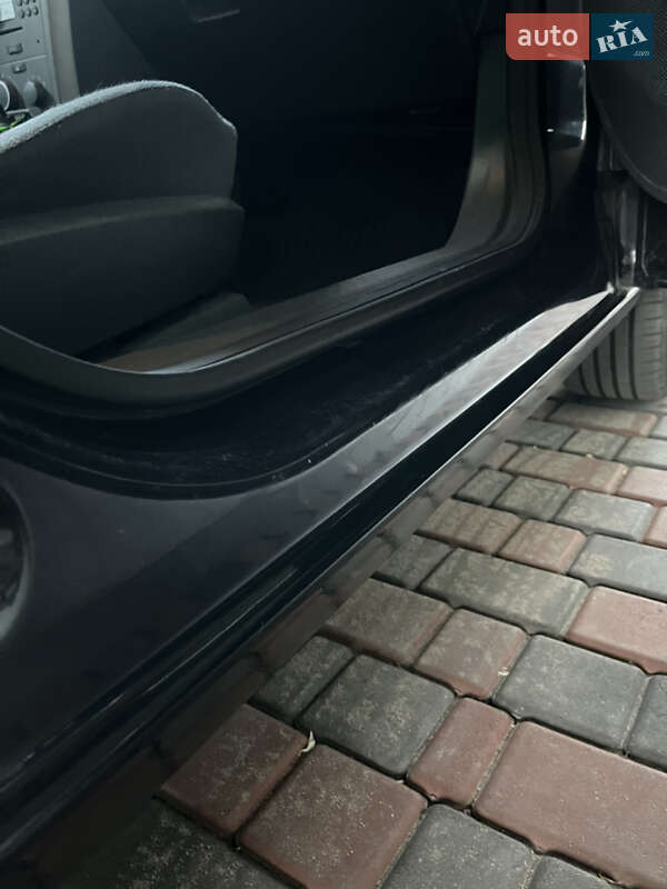 Універсал Opel Astra 2006 в Смілі