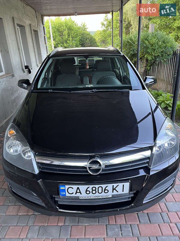 Універсал Opel Astra 2006 в Смілі