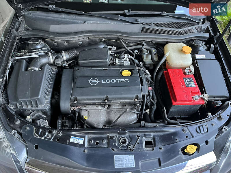 Універсал Opel Astra 2006 в Смілі