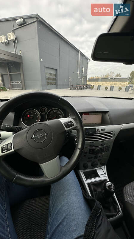 Универсал Opel Astra 2010 в Тернополе фото 16 Универсал Opel Astra 2010 в Тернополе