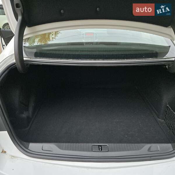 Хэтчбек Opel Astra 2017 в Кривом Роге