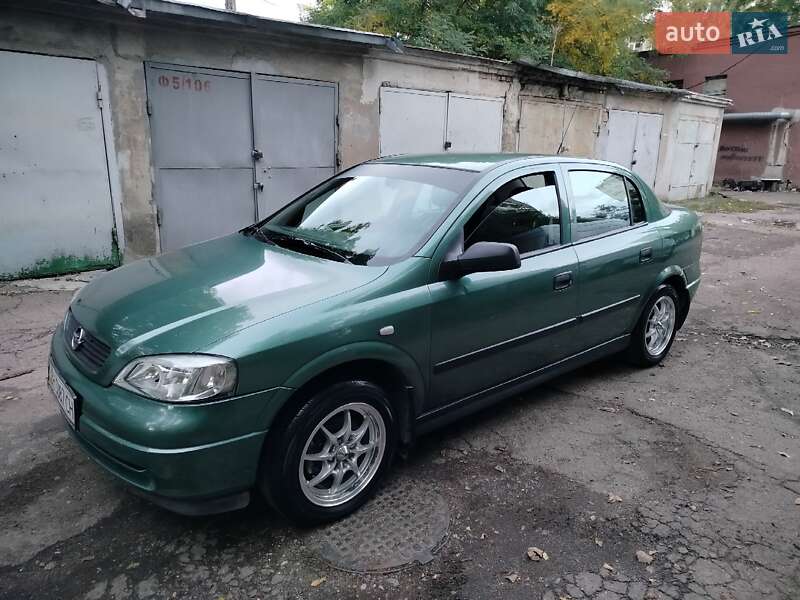 Opel Astra 2008