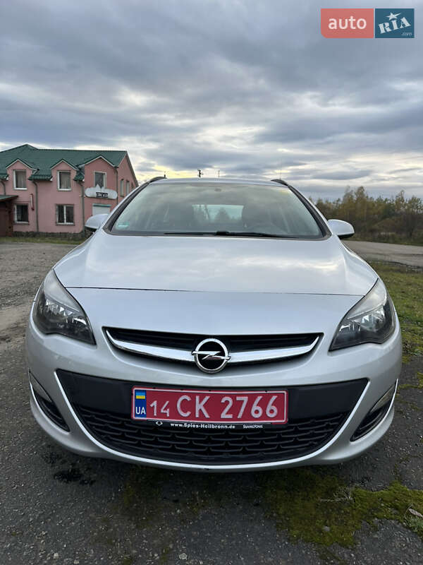 Универсал Opel Astra 2012 в Рожнятове