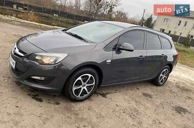 Універсал Opel Astra 2013 в Жовкві