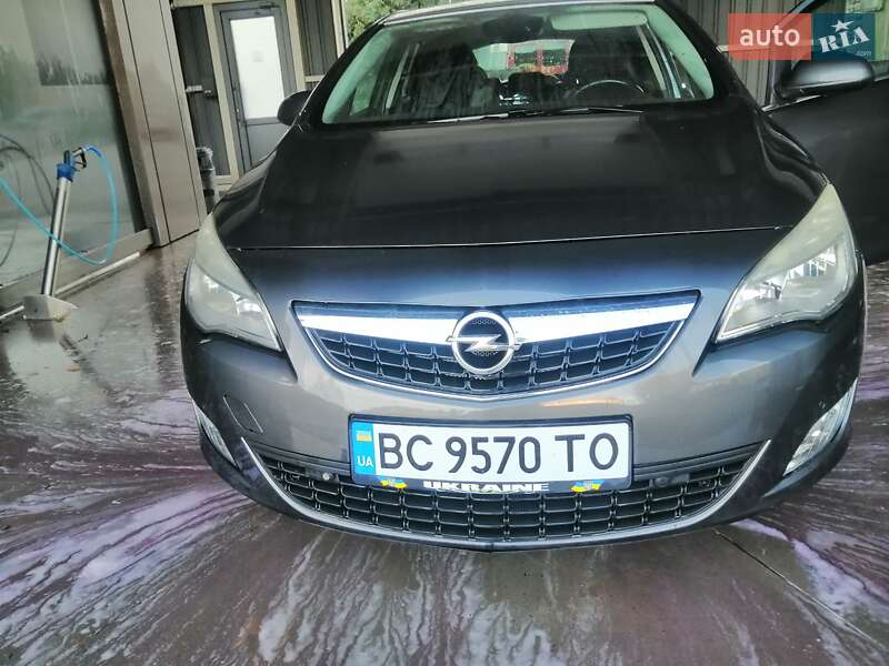 Хэтчбек Opel Astra 2010 в Шептицькому фото 6 Хэтчбек Opel Astra 2010 в Шептицькому