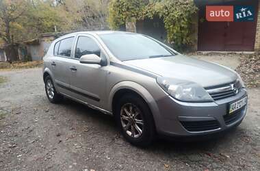 Хетчбек Opel Astra 2006 в  фото 7 Хетчбек Opel Astra 2006 в