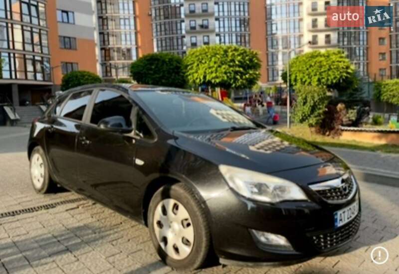 Хетчбек Opel Astra 2012 в Івано-Франківську фото 3 Хетчбек Opel Astra 2012 в Івано-Франківську