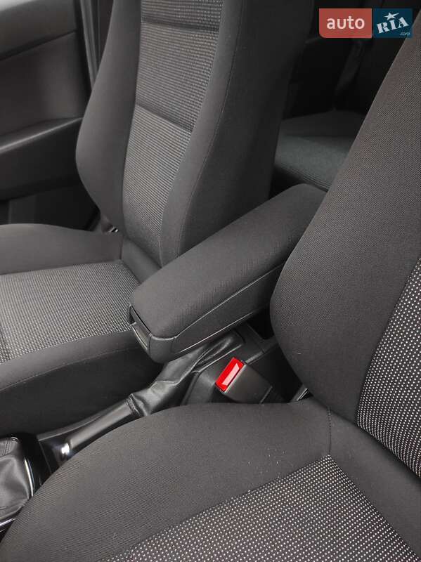 Универсал Opel Astra 2010 в Харькове