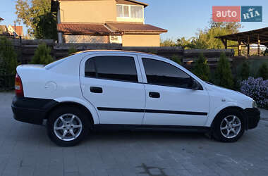 Седан Opel Astra 2000 в  фото 7 Седан Opel Astra 2000 в