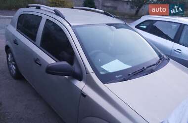 Хетчбек Opel Astra 2005 в Малині