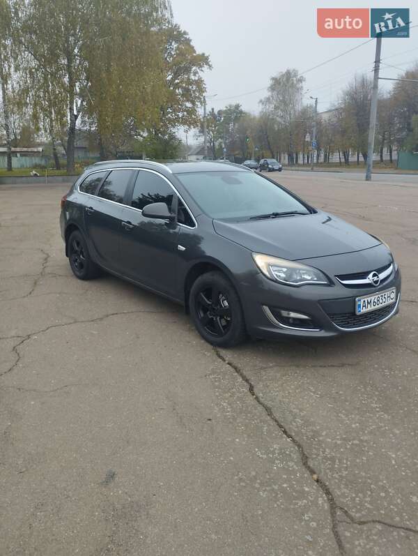 Opel Astra 2012 Opel Astra 2012