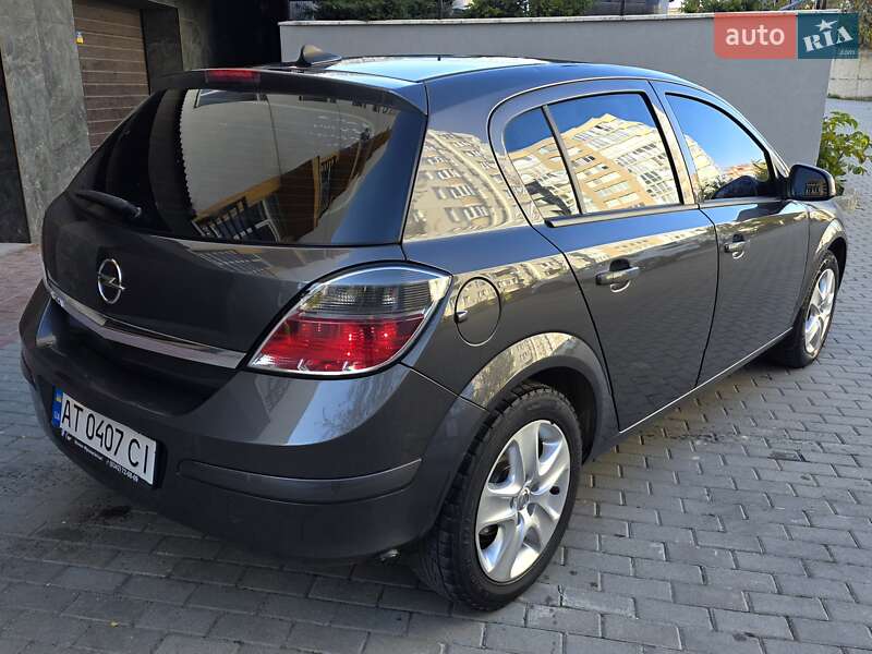 Хэтчбек Opel Astra 2012 в Тернополе фото 10 Хэтчбек Opel Astra 2012 в Тернополе