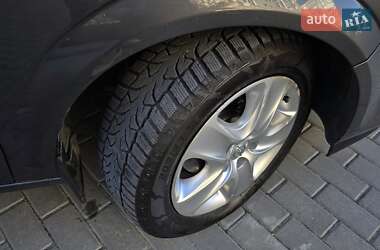 Хэтчбек Opel Astra 2012 в 