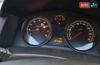 Хэтчбек Opel Astra 2012 в 