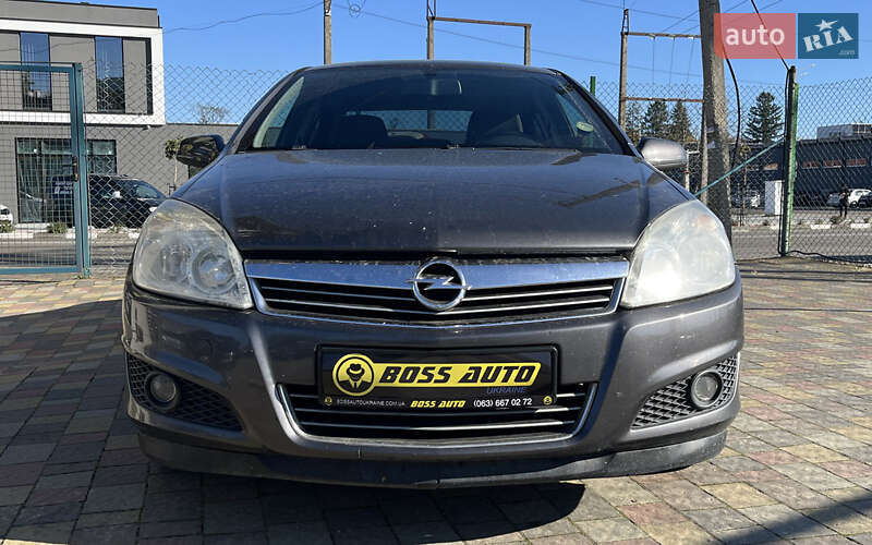 Седан Opel Astra 2008 в Стрые