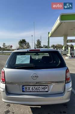 Универсал Opel Astra 2006 в  фото 5 Универсал Opel Astra 2006 в
