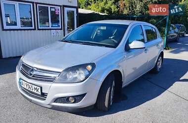 Хэтчбек Opel Astra 2011 в Житомире