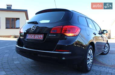 Универсал Opel Astra 2015 в 