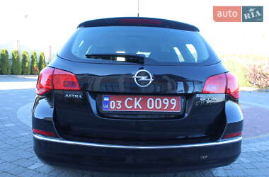 Универсал Opel Astra 2015 в 