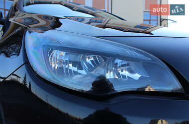 Универсал Opel Astra 2015 в 