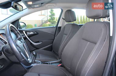Универсал Opel Astra 2015 в 