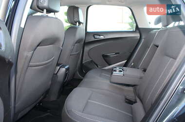 Универсал Opel Astra 2015 в 
