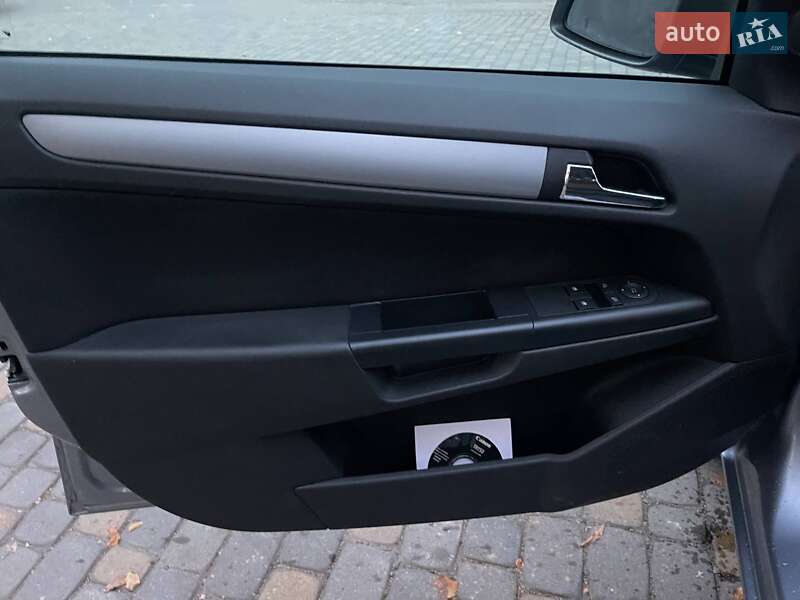 Хетчбек Opel Astra 2005 в Луцьку фото 24 Хетчбек Opel Astra 2005 в Луцьку
