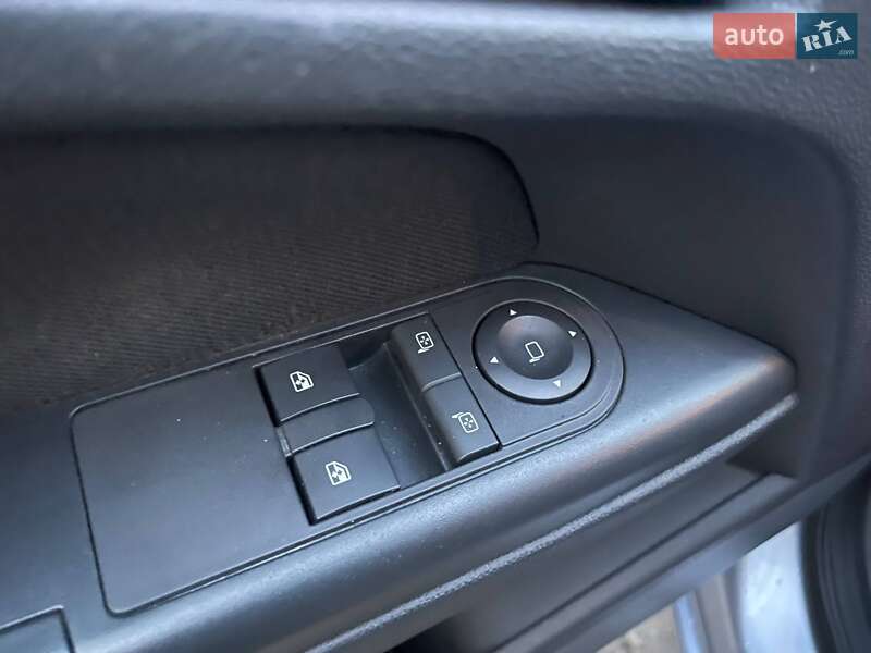 Хетчбек Opel Astra 2005 в Луцьку фото 25 Хетчбек Opel Astra 2005 в Луцьку