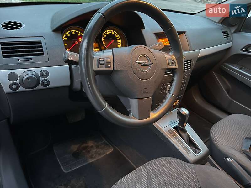 Хетчбек Opel Astra 2005 в Луцьку фото 28 Хетчбек Opel Astra 2005 в Луцьку
