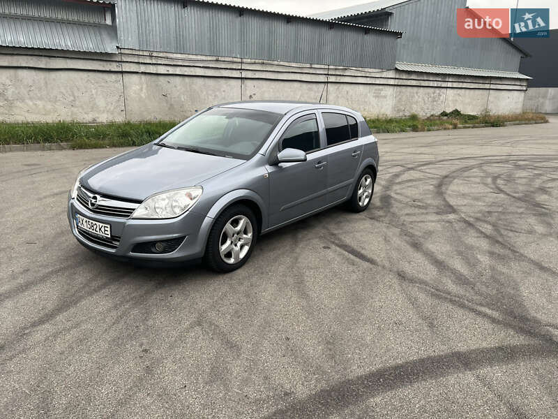 Хэтчбек Opel Astra 2007 в Киеве фото 2 Хэтчбек Opel Astra 2007 в Киеве