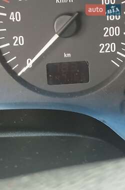 Седан Opel Astra 2003 в  фото 13 Седан Opel Astra 2003 в