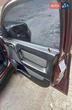 Седан Opel Astra 2003 в  фото 15 Седан Opel Astra 2003 в