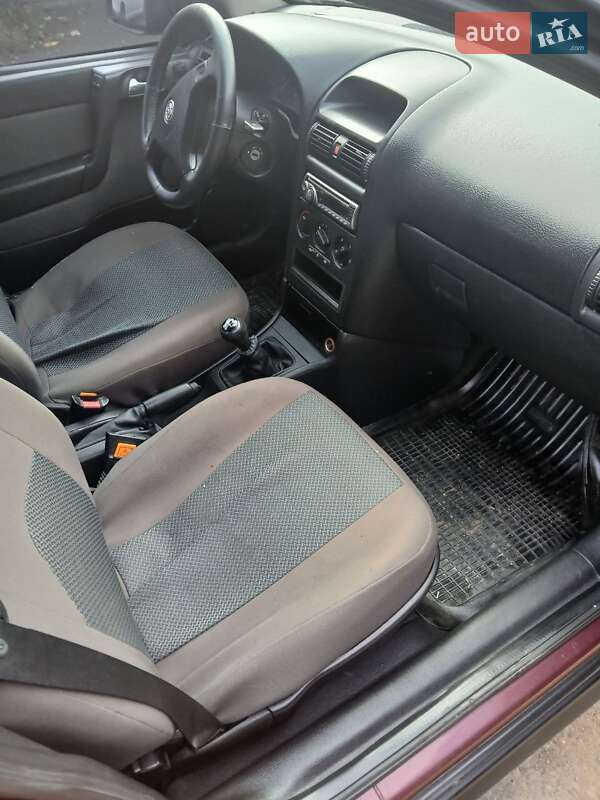 Седан Opel Astra 2003 в Львові фото 30 Седан Opel Astra 2003 в Львові