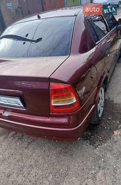 Седан Opel Astra 2003 в  фото 45 Седан Opel Astra 2003 в