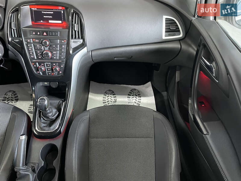 Універсал Opel Astra 2015 в Стрию фото 40 Універсал Opel Astra 2015 в Стрию