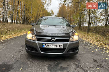 Универсал Opel Astra 2005 в Мене
