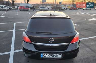 Хетчбек Opel Astra 2005 в 