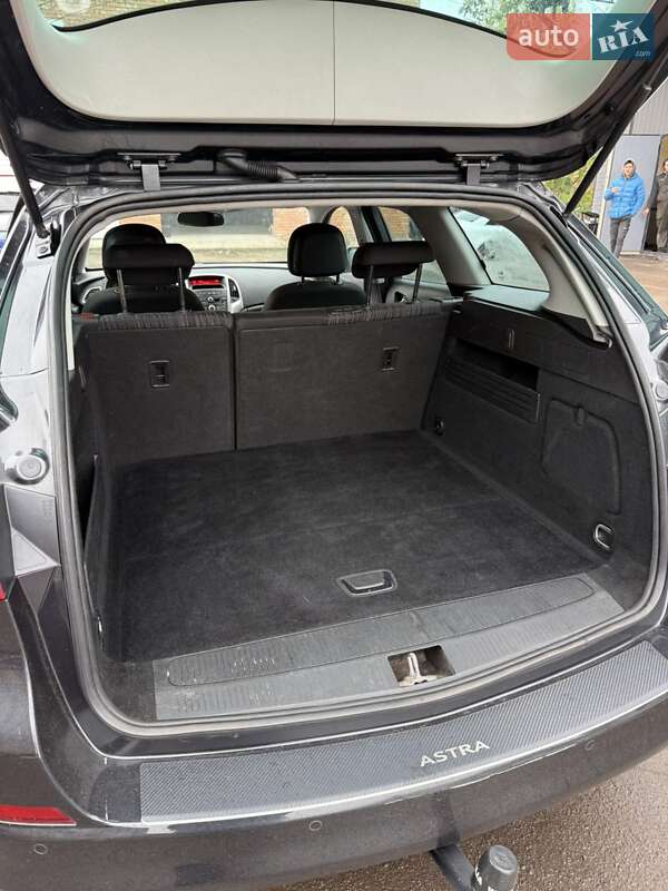 Универсал Opel Astra 2011 в Калиновке фото 8 Универсал Opel Astra 2011 в Калиновке