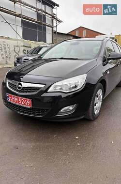 Універсал Opel Astra 2011 в Калинівці