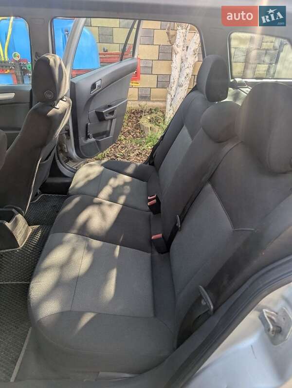 Універсал Opel Astra 2006 в Цумані фото 8 Універсал Opel Astra 2006 в Цумані