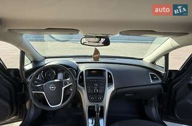 Универсал Opel Astra 2011 в 